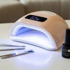 Jaka moc lampy do paznokci zapewni najlepsze efekty stylizacji?