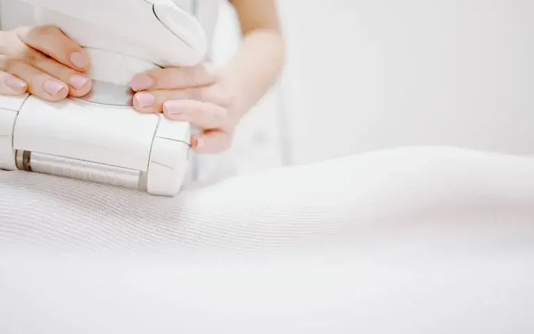Co lepsze: endermologia czy kriolipoliza - porównanie skuteczności i efektów