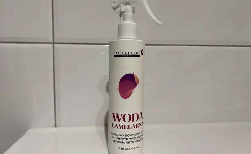 Woda lamelarna Mila - Jak uzyskać efekt tafli w 20 sekund?