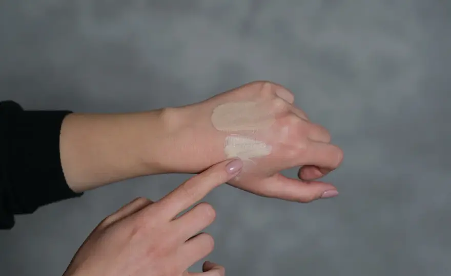 Kolor nude - Jak dobrać idealny odcień i nie wyglądać blado?