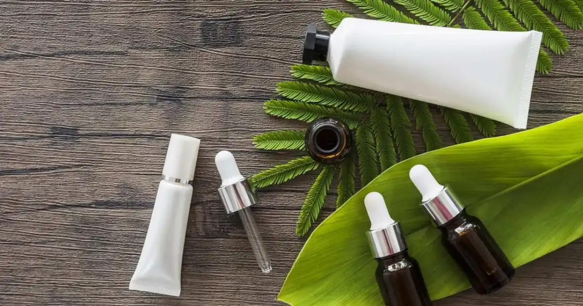 Retinol czy retinal? Jak wybrać retinoid do swojej skóry