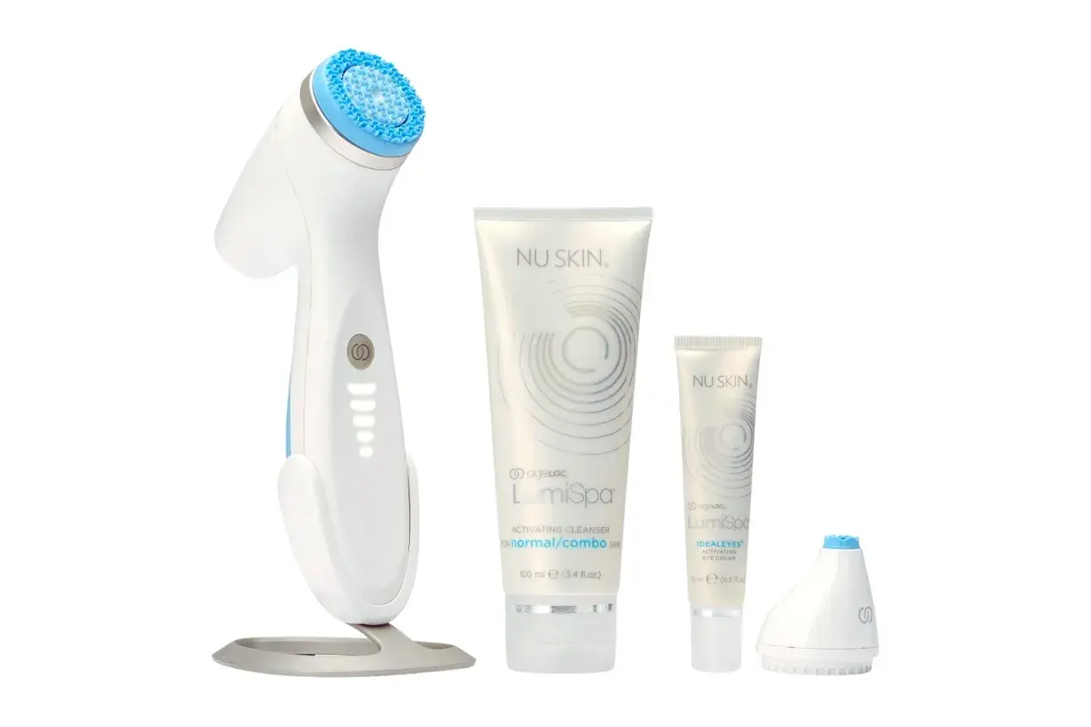Zestaw do pielęgnacji Nu Skin LumiSpa z aktywującym żelem. Wiele pozytywnych nu skin opinie potwierdza jego skuteczność.