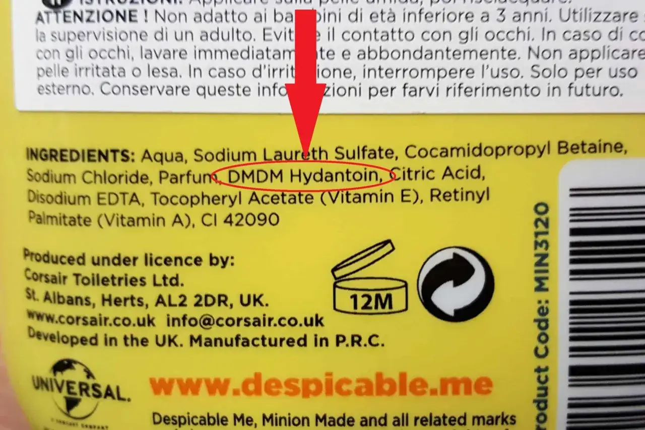 Składniki produktu: Aqua, Sodium Laureth Sulfate, DMDM Hydantoin (formalaldehyd co to?), Parfum, Citric Acid.