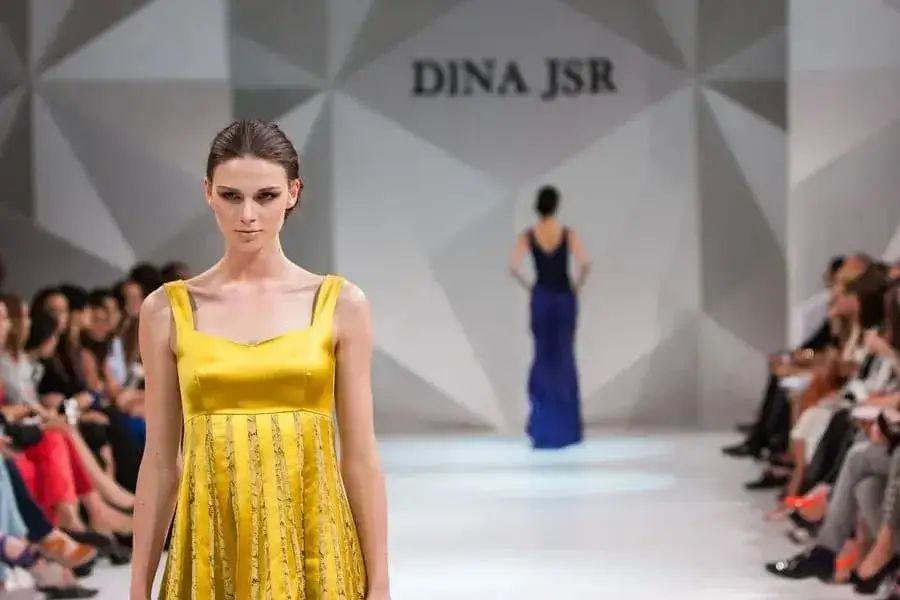 Zdjęcie Ile zarabia modelką plus size? Zaskakujące fakty o wynagrodzeniach